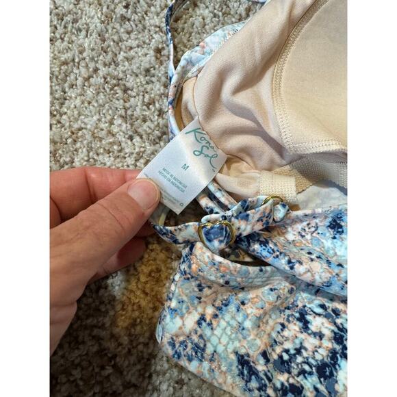 Kona Sol bikini, top size medium; bottoms size large - Picture 5 of 7